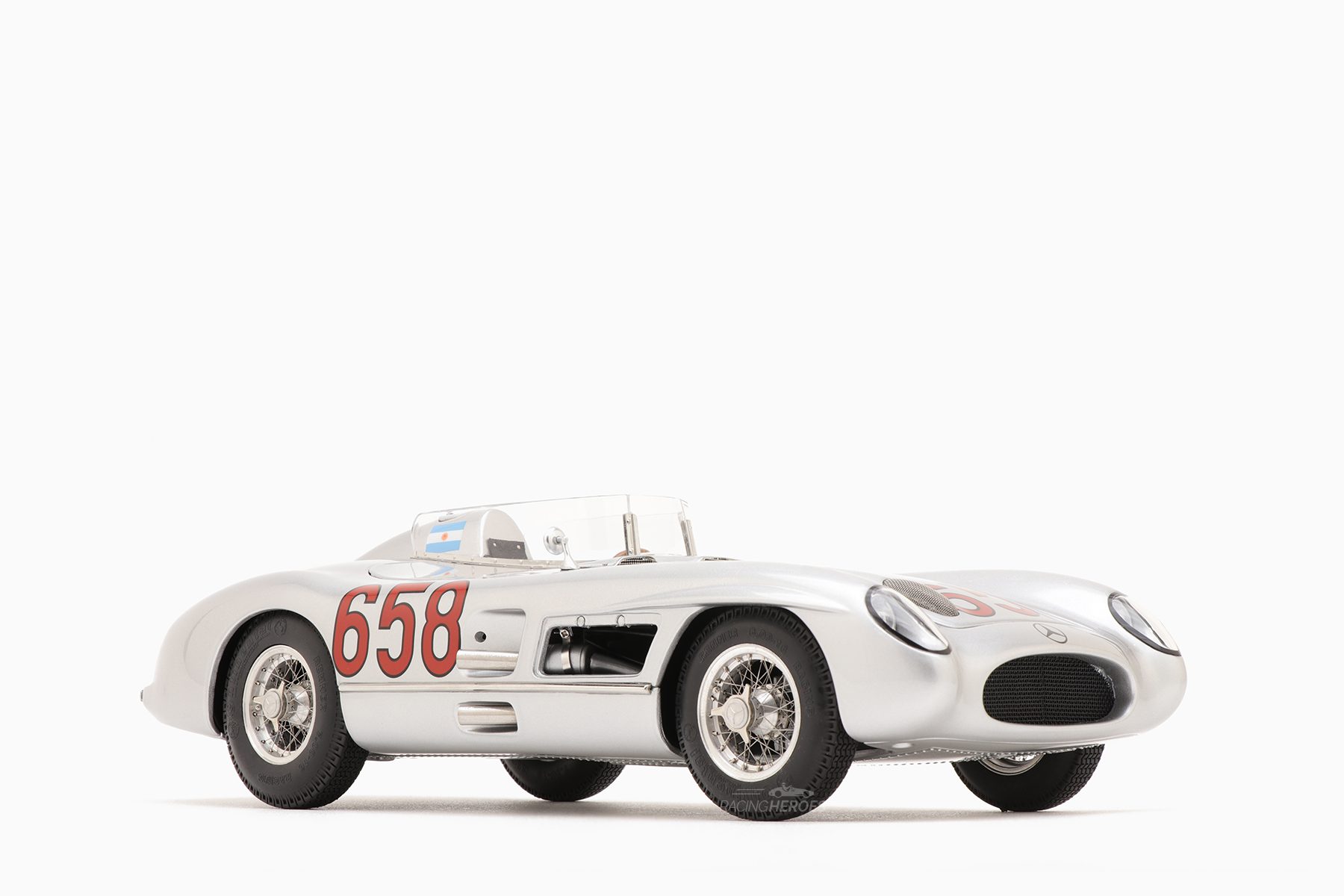 CMC Mercedes 658 Fangio 1:18