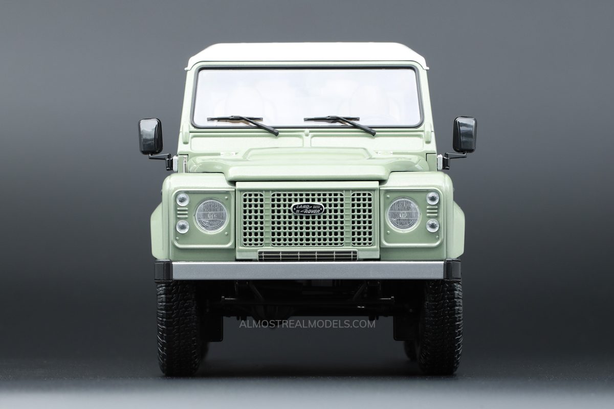 Land-Rover-Defender-90-Heritage-Edition-6