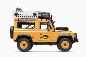 Land Rover Defender 90 "Camel Trophy" Borneo 1985 1:18 by Almost Real