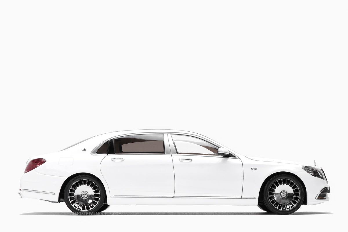 Mercedes – Maybach S-Class 2019 Diamond White 1:18 by Almost Real