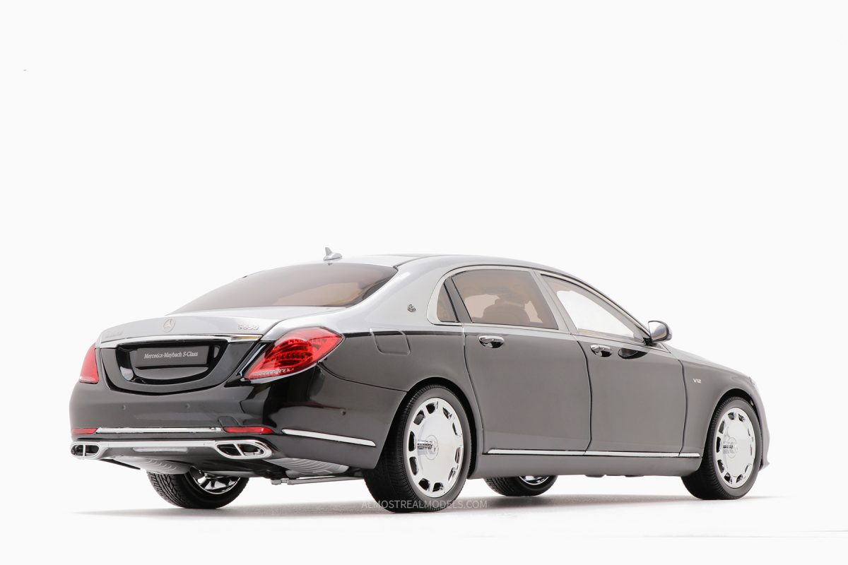 Mercedes – Maybach S-Class 2019 Obsidian Black/Iridium Silver 1:18 by Almost Real