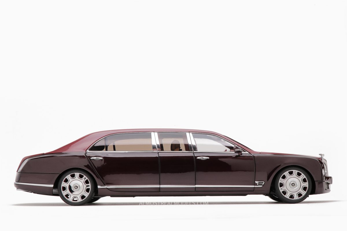 bentley-mulsanne-limousine-light-claret-red-dark-red-3w