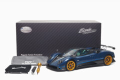 Pagani Zonda Tricolore - 2010 1/18 Almost Real