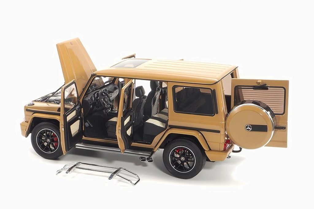 Mercedes-AMG G 63 (W463) 2015 Desert Sand 1:18 by Almost Real