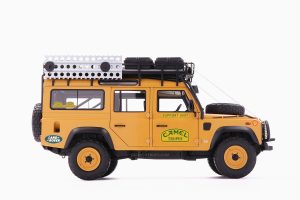 Land Rover Defender 110 "Camel Trophy" Sabah-Malaysia - 1993 1:18 by Almost Real