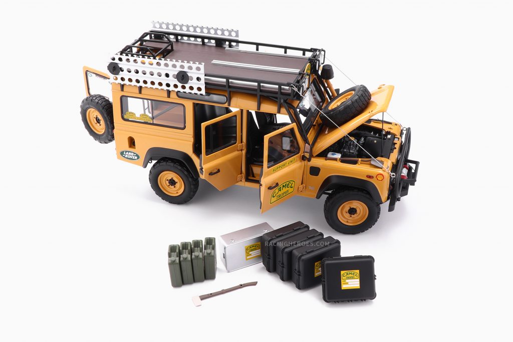 Land Rover Defender 110 "Camel Trophy" Sabah-Malaysia - 1993 1:18 by Almost Real