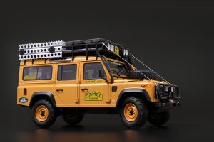 Land Rover Defender 110 "Camel Trophy" Sabah-Malaysia - 1993 1:18 by Almost Real