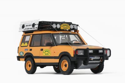 Land Rover Discovery Series I "Camel Trophy" Kalimantan 1996 1:18 by Almost Real
