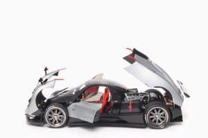 Pagani Zonda F 2005 Street Version 1:18 by Almost Real