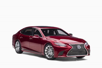 Lexus LS500h, Morello Red Metallic/Black Interior 1:18 by AutoArt