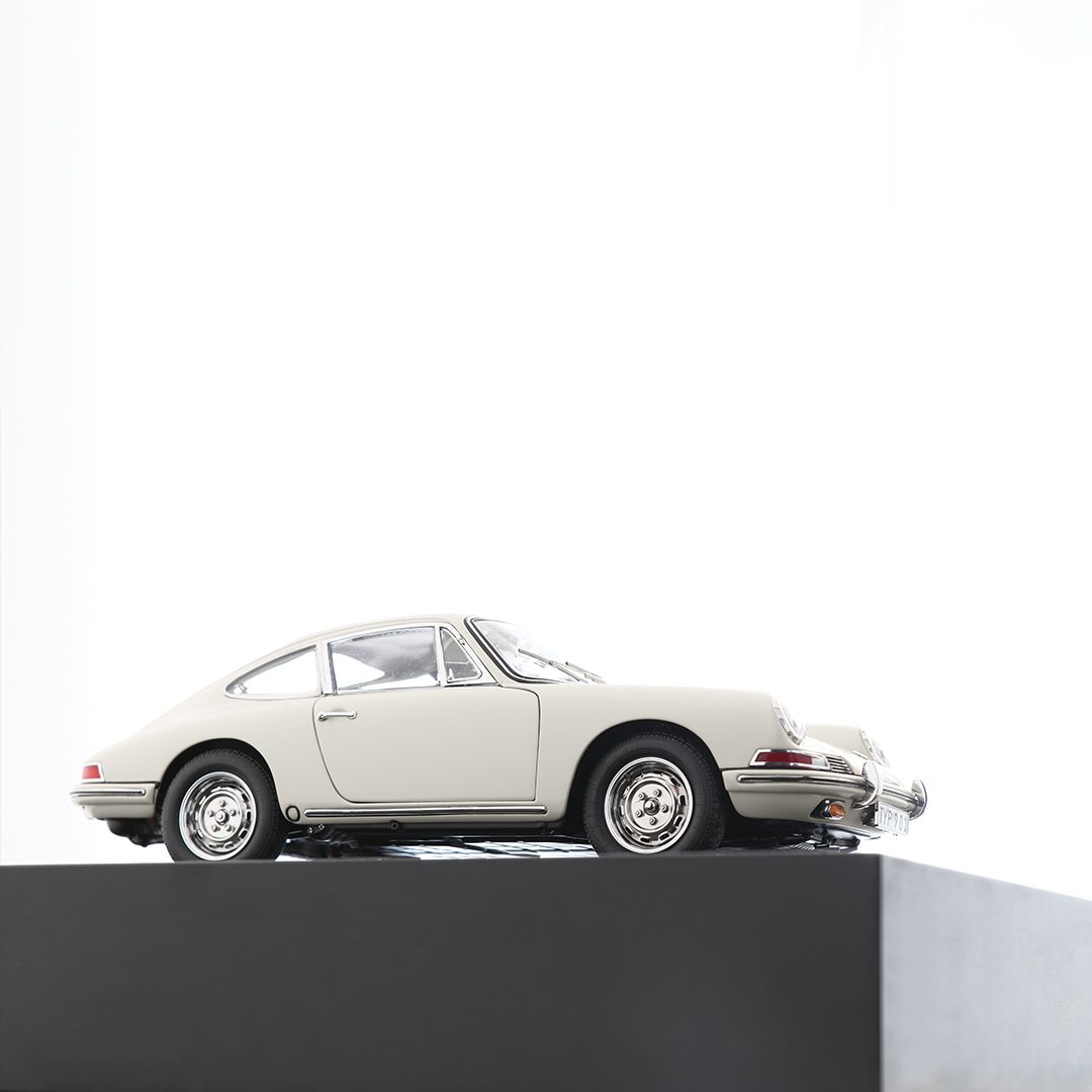 CMC 1/18 PORSCHE 901