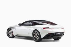 Aston Martin DB11, Morning Frost White 1:18 by AutoArt