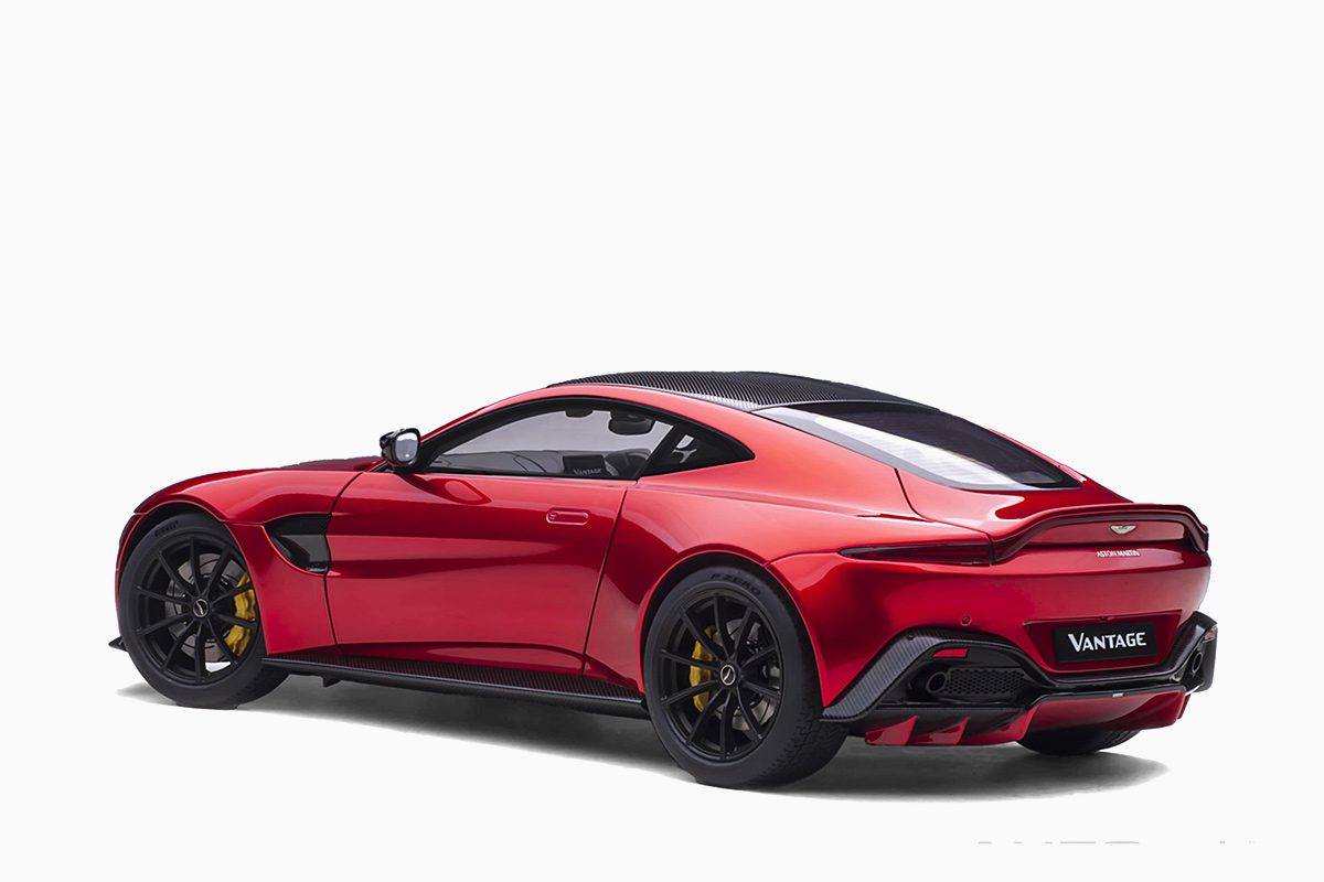 Aston Martin Vantage 2019, Hyper Red/Carbon Black Roof 1:18 by AutoArt