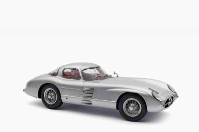 Mercedes-Benz 300 SLR Coupe Uhlenhaut 1:18 by CMC