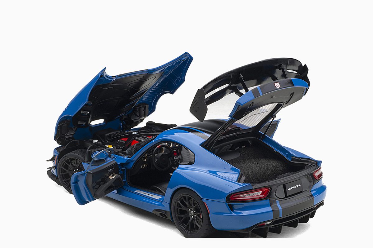 AutoArt Dodge Viper GTS-R Commemorative Edition ACR Blue 1/18