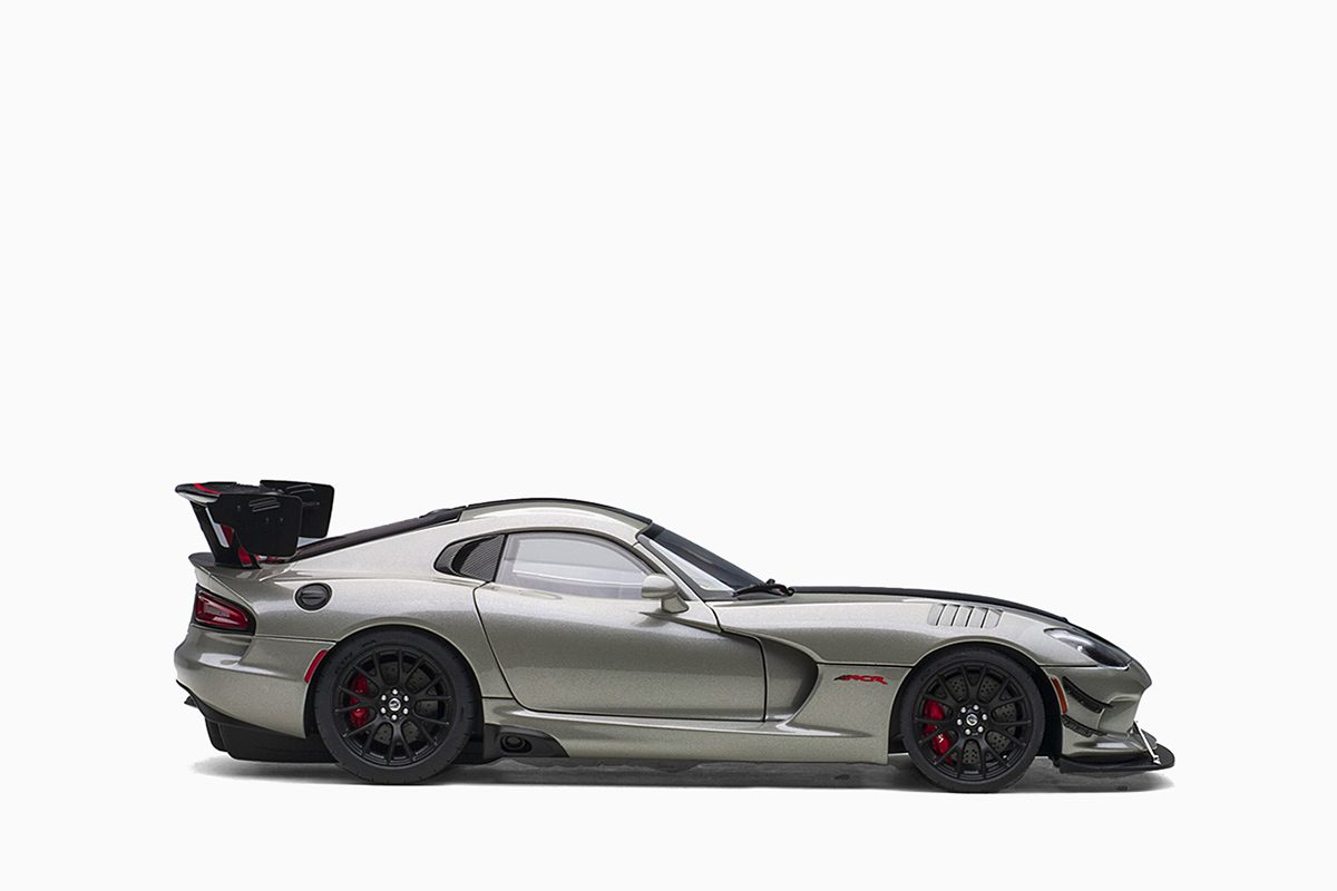 AutoArt Dodge Viper GTS-R Commemorative Edition ACR Silver