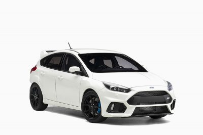 Ford Focus RS 2016, Frozen White 1:18 by AutoArt