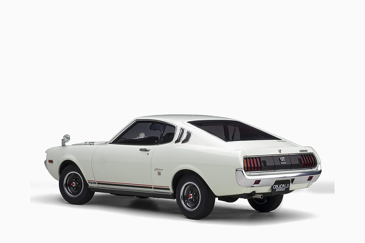 Toyota Celica Liftback 2000GT (RA25) 1973, White 1:18 by AutoArt