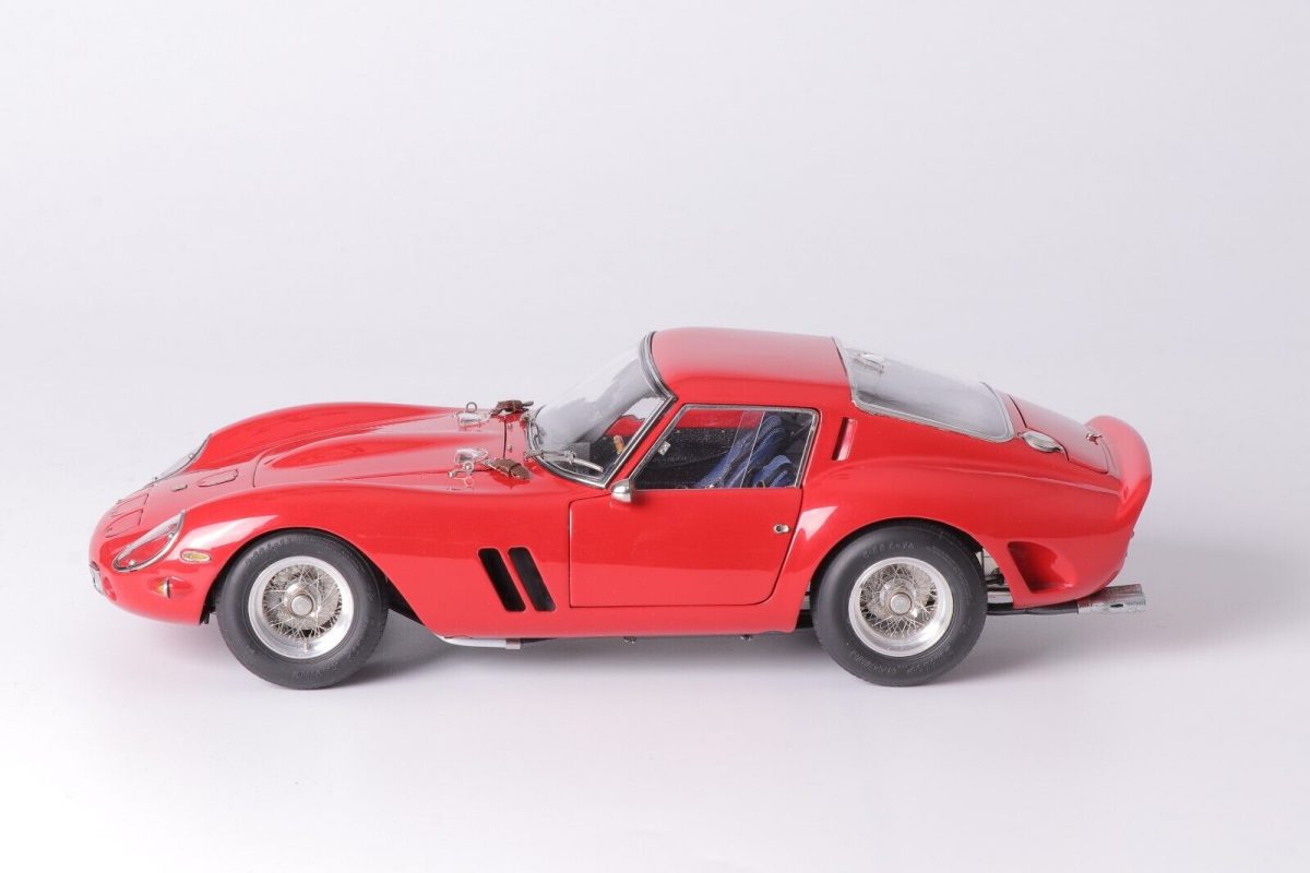 Ferrari 250 GTO Red *USED* 1:18 by CMC