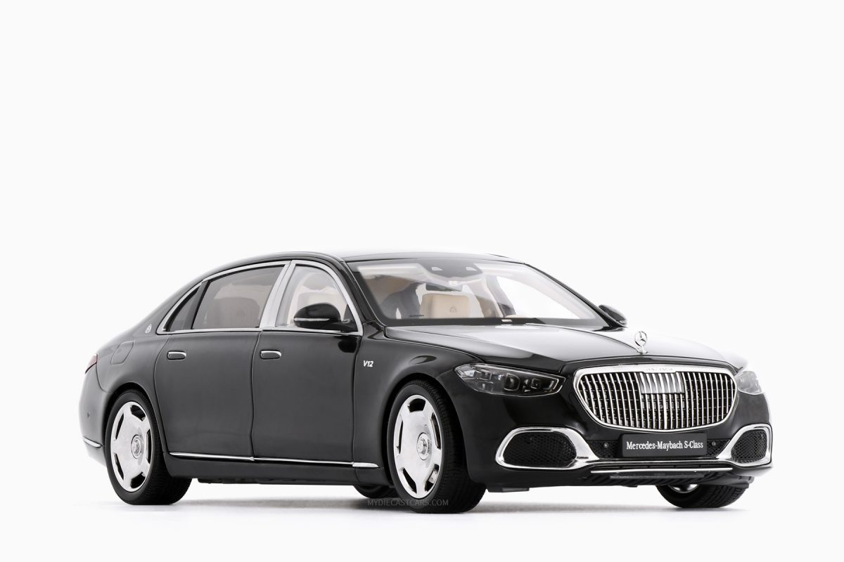 Mercedes – Maybach S-Class 2021 Obsidian Black 1:18 by Almost Real