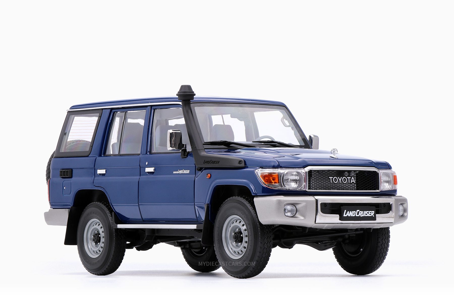 toyota-land-cruiser-blue-almost-real-1w