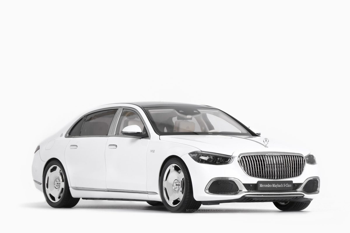 Mercedes – Maybach S-Class 2021 Diamond White  1:18 by Almost Real