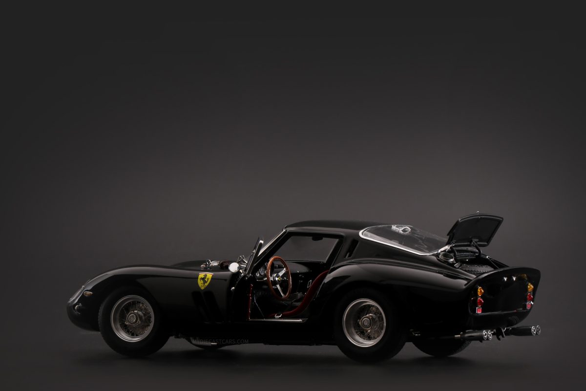 Ferrari 250 GTO 1962 Black 1:18 by CMC