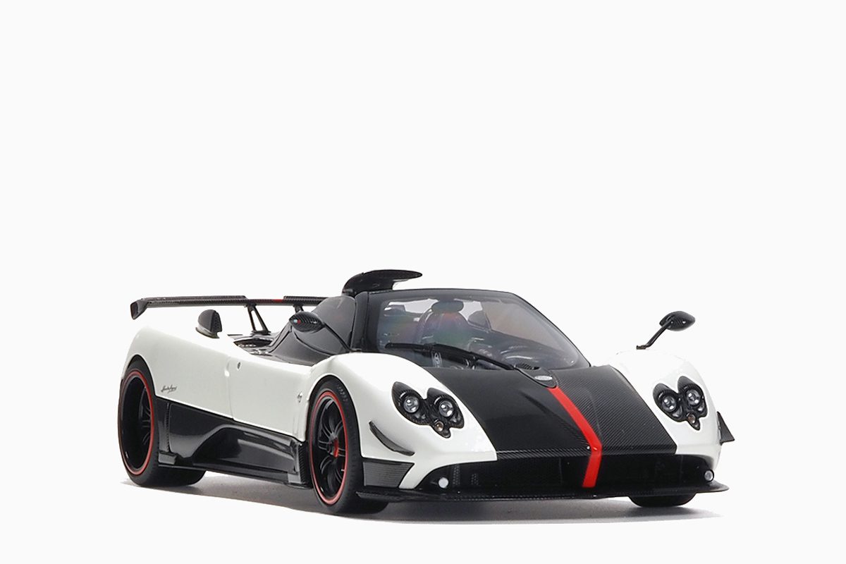 Pagani Zonda Cinque 🍊 [Almost Real] [1:18] : r/Diecast