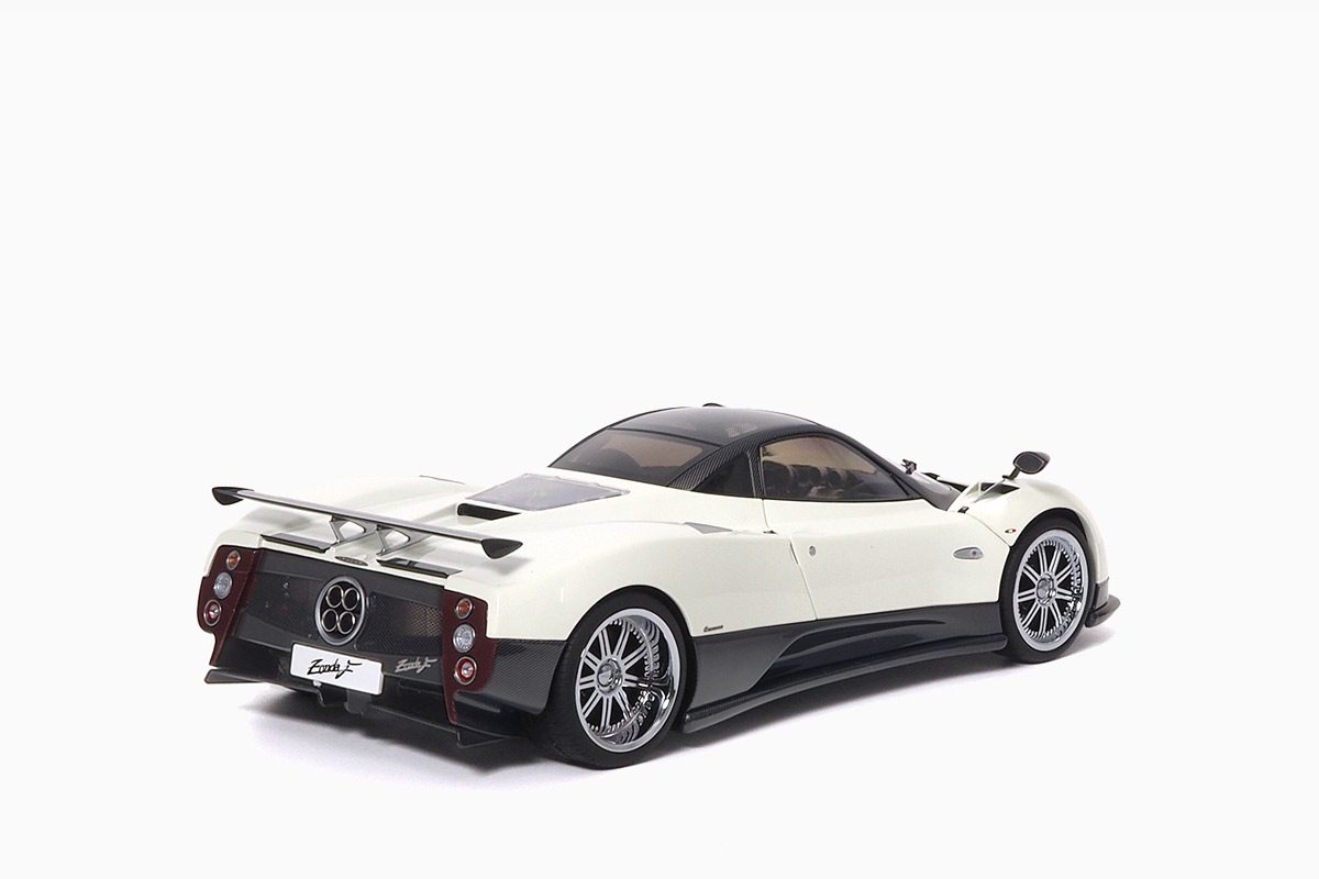 Pagani Zonda F Bianco Fabriano White 1:18 by Almost Real