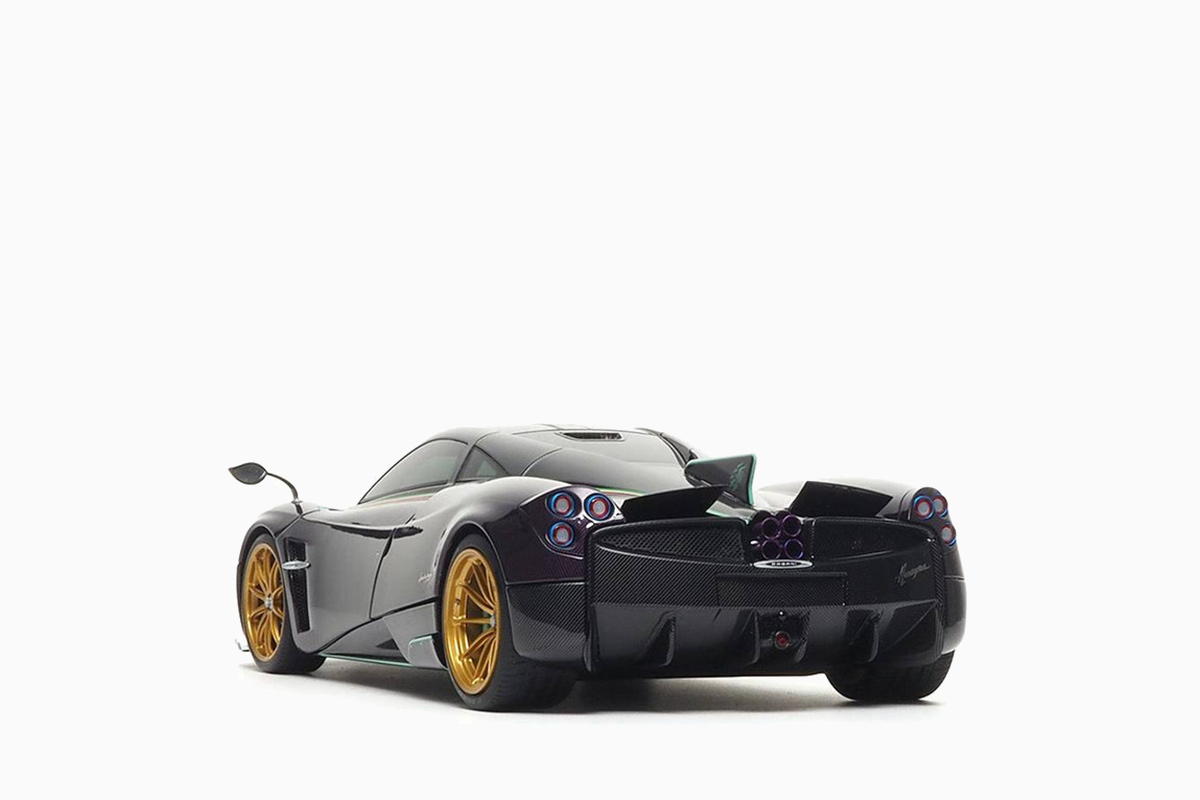 Pagani Huayra Dinastia 1:18 by Almost Real