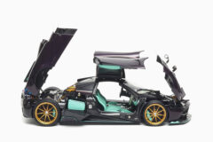 Pagani Huayra Dinastia 1:18 by Almost Real