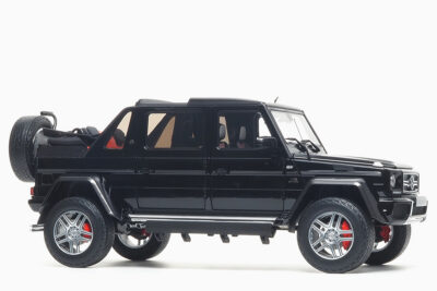 Almost Real_Mercedes-Maybach G 650 Landaulet