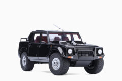 1/18 Lamborghini LM002 AUTOart