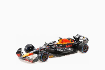 Red Bull Racing RB19 #1 Max Verstappen "Oracle" Winner F1 Formula One "Dutch GP" (2023) with Driver, Limited Edition to 230 pieces Worldwide 1:18 by Minichamps