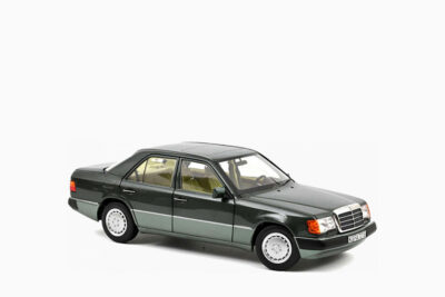Mercedes-Benz 230 E 1990, Night Green Metallic with Green Interior 1:18 by Norev