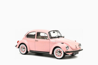 Volkswagen 1303 Beetle Pastel 1973, Pink "New Baby Gift" 1:18 by Norev