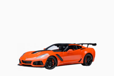 Chevrolet Corvette C7 ZR1 2019, Sebring Orange Tintcoat with Carbon Top 1:18 by AUTOart