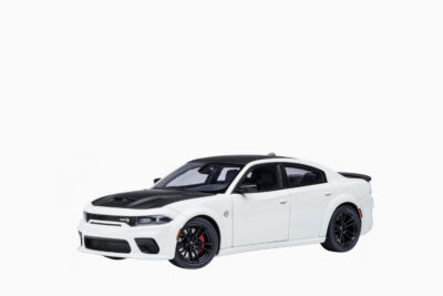 Dodge Charger SRT Hellcat Redeye Knuckle, White with Matt Black Hood and Top 1:18 by AUTOart