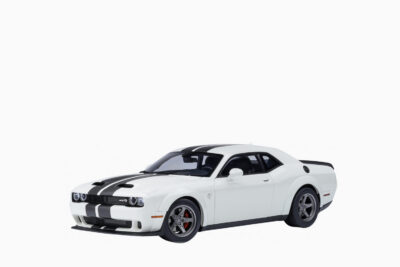Dodge Challenger SRT Super Stock Knuckle 2023, White with Carbon Stripes 1:18 by AUTOart