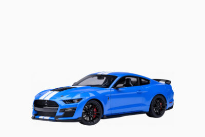 Ford Mustang Shelby GT500, Grabber Blue with White Stripes 1:18 by AUTOart
