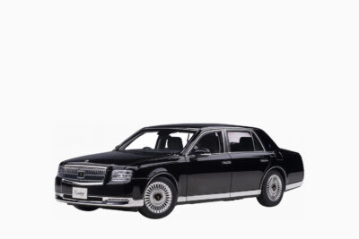 Toyota Century RHD (Right Hand Drive), Black 1:18 by AUTOart