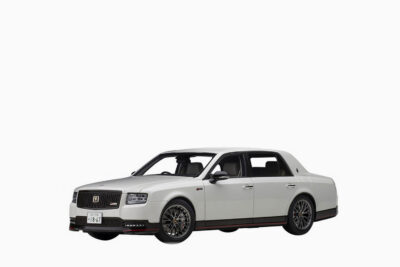 Toyota Century GRMN RHD (Right Hand Drive), Pearl White 1:18 by AUTOart