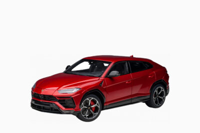 Lamborghini Urus Rosso Efesto, Pearl Red 1:18 by AUTOart