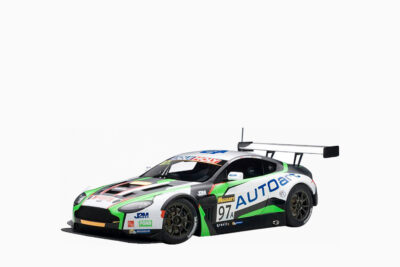 Aston Martin V12 Vantage Bathurst 12hour Endurance Race 2015 #97 A. Macdowall / D. O'Young / S. Mucke 1:18 by AUTOart