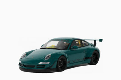 RWB Bodykit "Syunkashuto" 2021, Green with Black Stripes 1:18 by GT Spirit
