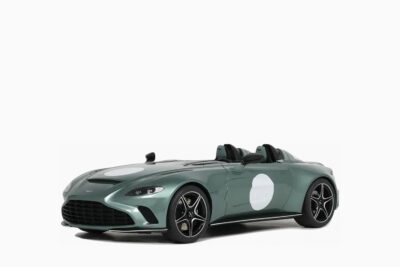 Aston Martin V12 Speedster, Green Metallic 1:18 by GT Spirit