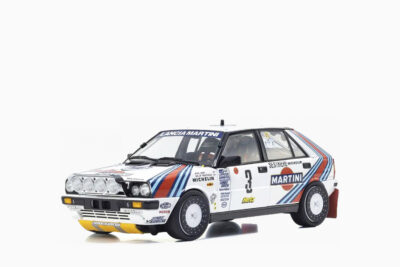 Lancia Delta HF 4WD #3 Bruno Saby - Jean-Francois Fauchille "Martini Racing" Winner "Rally Monte Carlo" (1988) 1:18 by Kyosho