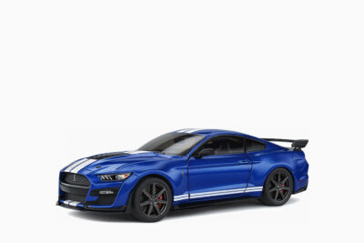 Ford Mustang Shelby GT500 Fast Track Ford Performance 2020, Blue Metallic with White Stripes 1:18 by Solido