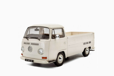 Volkswagen T2 Pickup Truck 1968, Beige 1:18 by Solido