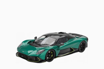 Aston Martin Valhalla, Podium Green Metallic with Carbon Top 1:18 by Top Speed